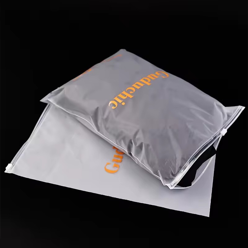 Customized EVA frosted zipper lock bag with logo frosted plastic zipper bags for clothing frosted zipper bags