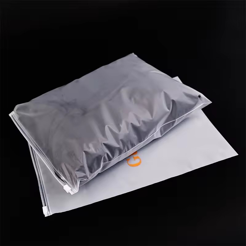 Customized EVA frosted zipper lock bag with logo frosted plastic zipper bags for clothing frosted zipper bags