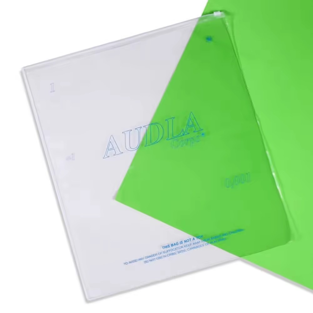 Clear PVC Cosmetic Frosted Plastic Bag with Zipper Packaging Pouches Zipper for Clothing Packaging