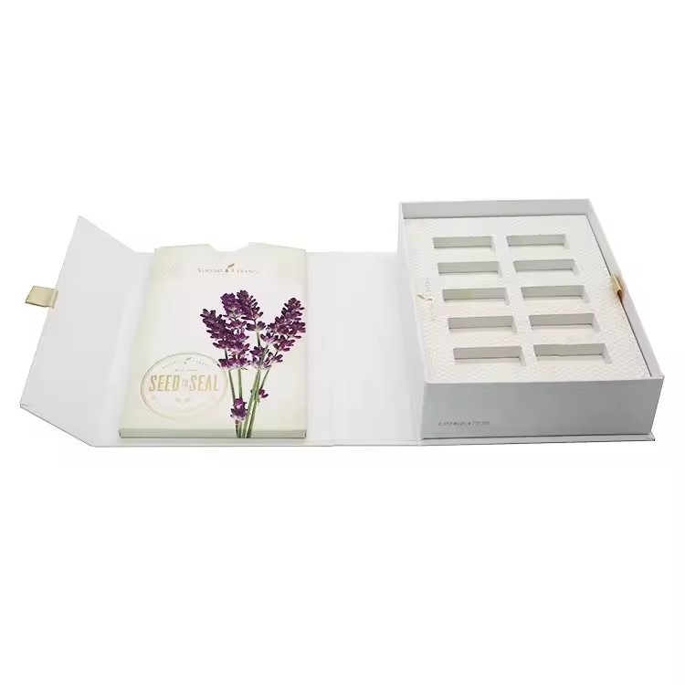 Empty Cardboard White Essential Oils Set Paper Packaging Gift Boxes