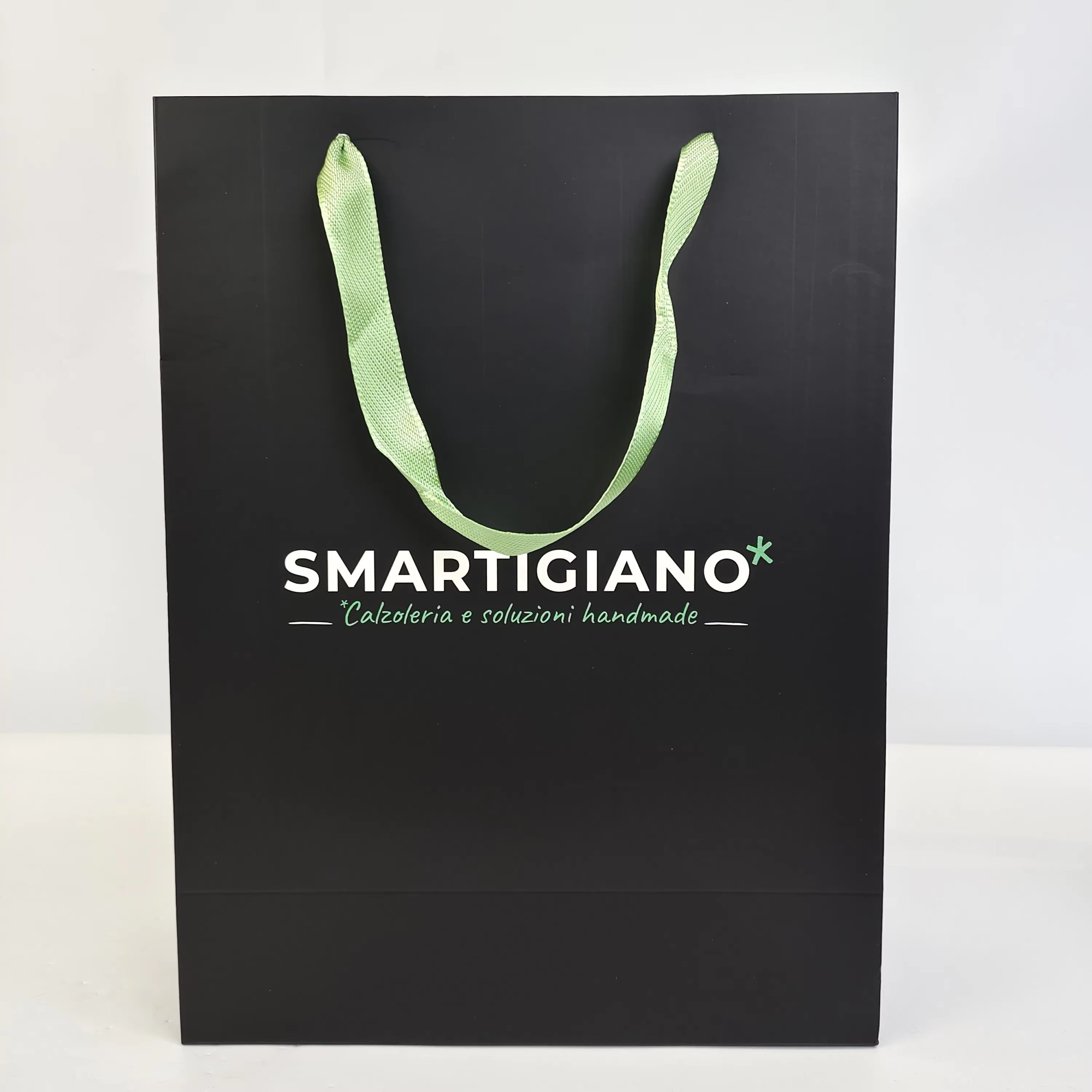 luxury custom logo black k shoe boutique gift shopping paper cardboard packaging bags with handle for birthdays shop