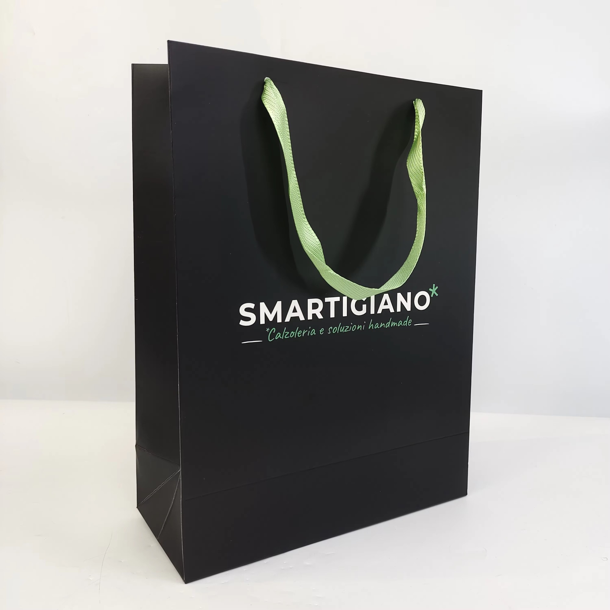 luxury custom logo black k shoe boutique gift shopping paper cardboard packaging bags with handle for birthdays shop