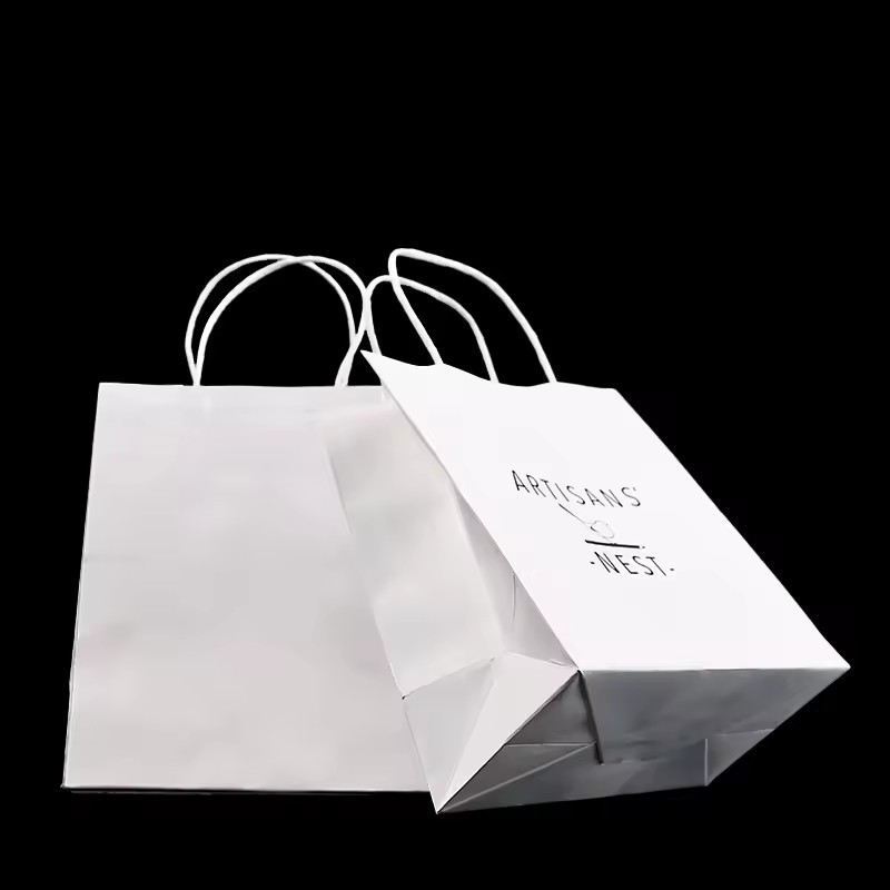 Kraft paper gift packaging bags clothing bags portable shopping paper bags