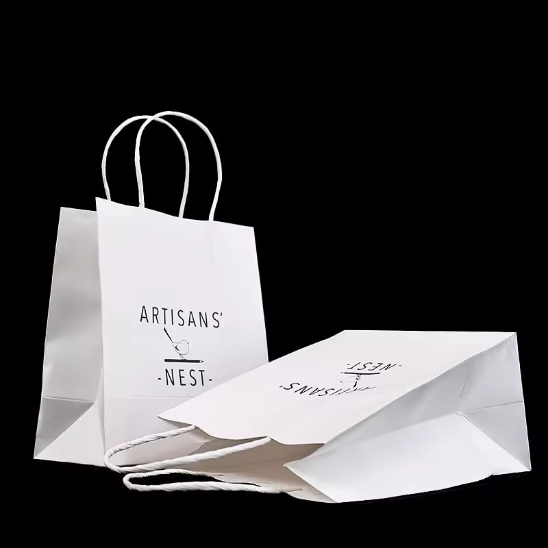 Kraft paper gift packaging bags clothing bags portable shopping paper bags