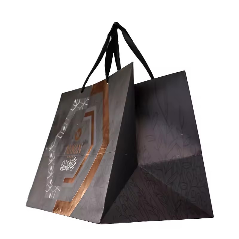 Luxury Black Clothes Packing Clothing Shopping Gift Bag Paper Bags Printed Custom Logo