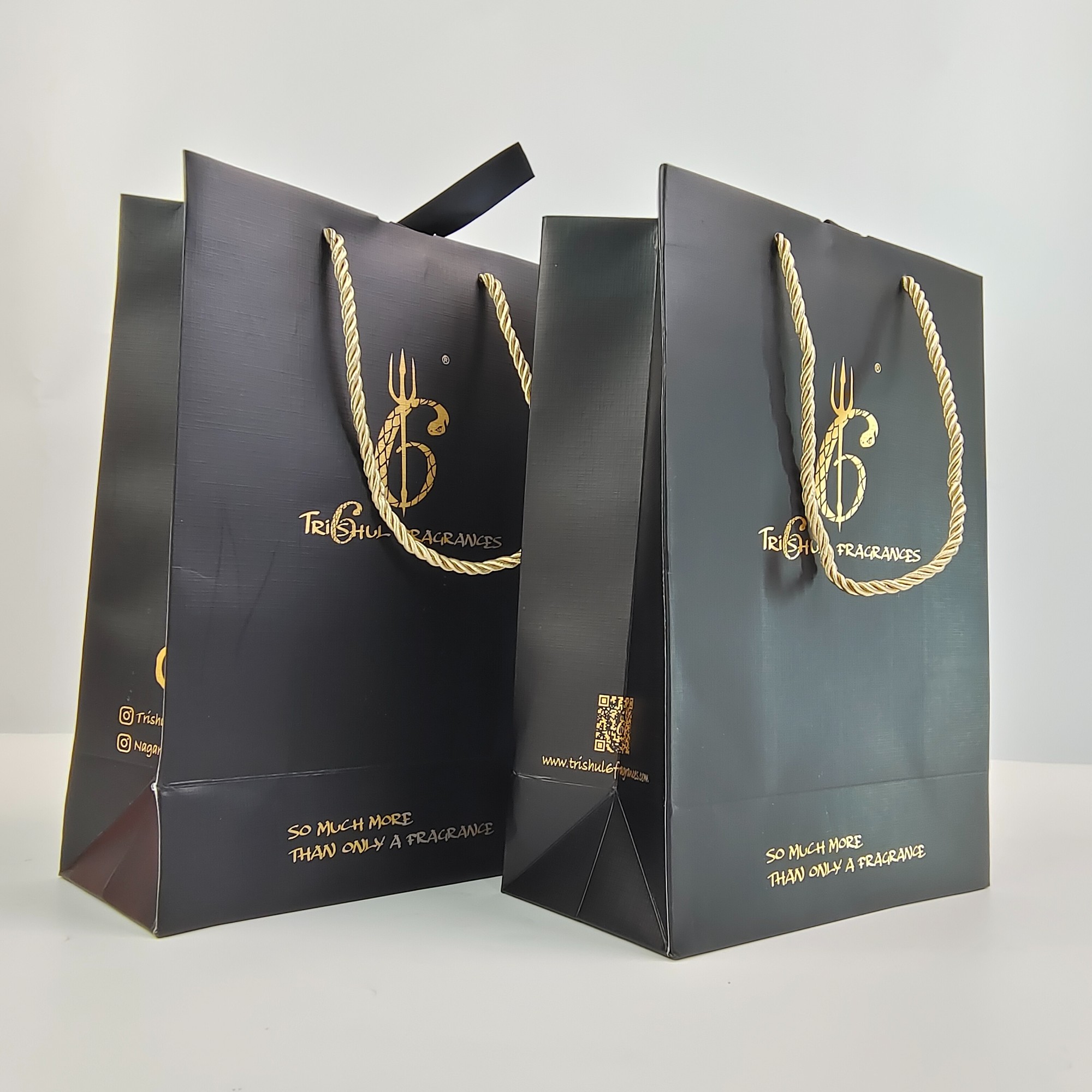 Black Paper Bag With gold stamping logo silver foil Recycled Brown Kraft Paper Bags craft Paper Shopping Bag