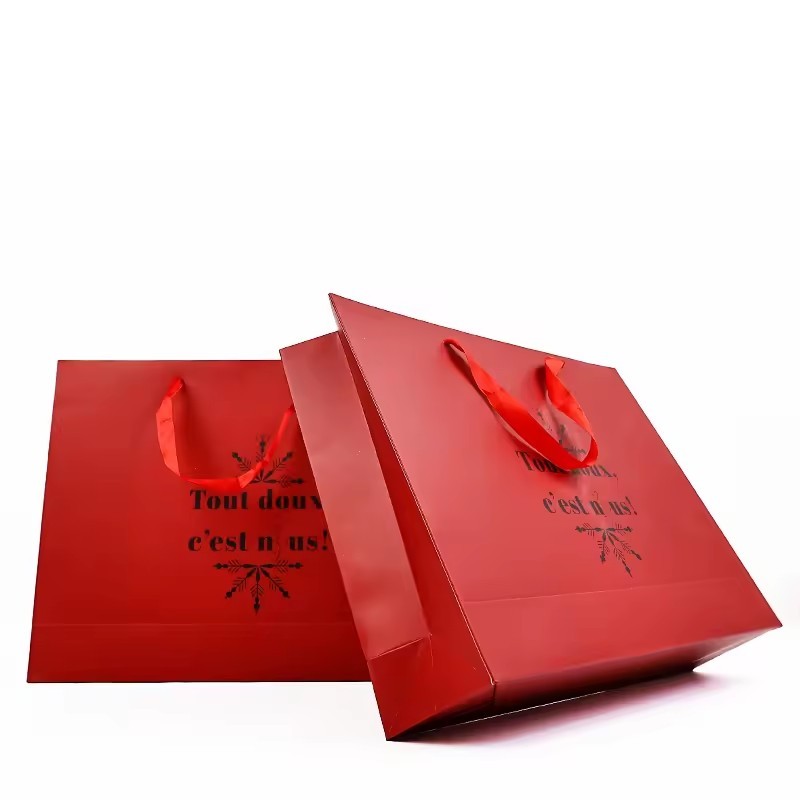 Fashion gift shopping packing Red paper bag with logo Business paper bag