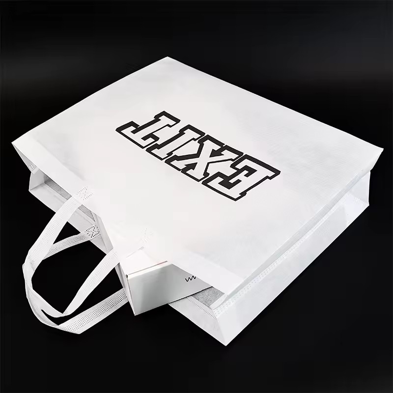 Non-woven white tote Bags Fabric Design shopping bag with printing logo Eco Material Handle Non Woven bag