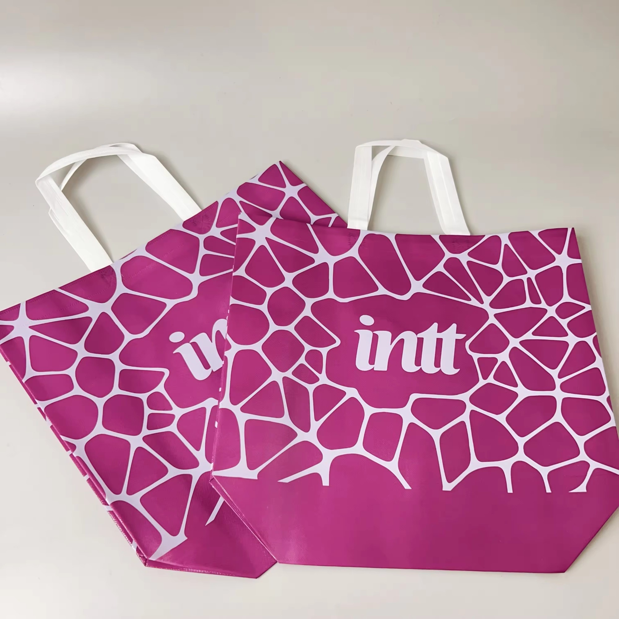 laminated grocery pp non woven tote bags holographic film for non woven bags