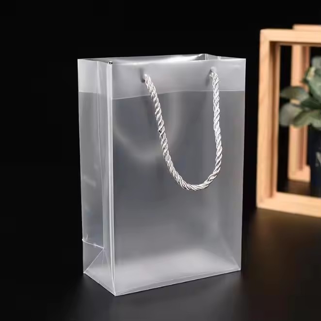 Gift Transparent PP Plastic Handle Bag for Shopping