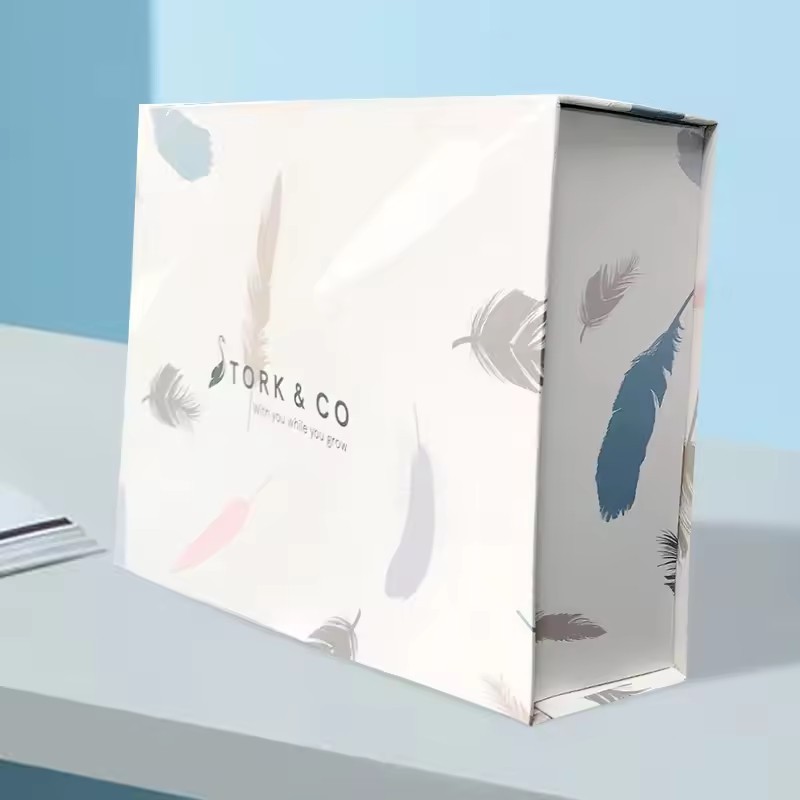 Luxury Custom Logo Kid's Cloth Packaging Rigid Cardboard Paper Magnetic Box With Ribbon