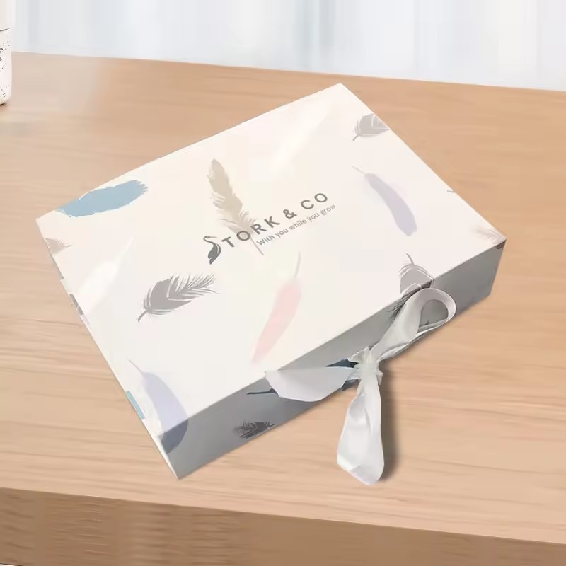 Luxury Custom Logo Kid's Cloth Packaging Rigid Cardboard Paper Magnetic Box With Ribbon