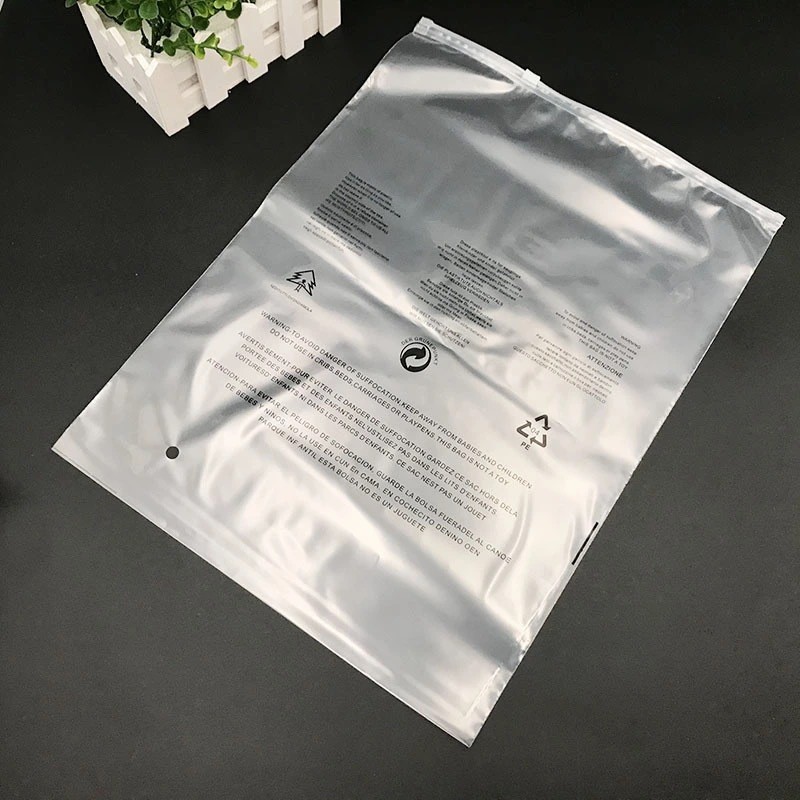 PE warning: self-adhesive bags, storage bags, packaging bags, self-adhesive clothing, plastic bags, dustproof inner packaging bags