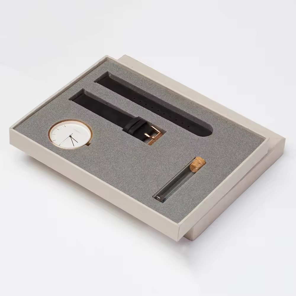 Luxury Kraft Paper Packaging Lid And Base Rigid Watch Gift Box With Foam Insert