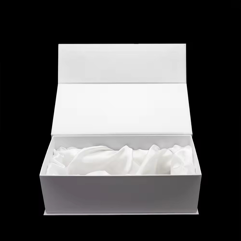 Luxury White Cardboard Paper Packaging Magnetic Lid Rigid Satin Gift Box