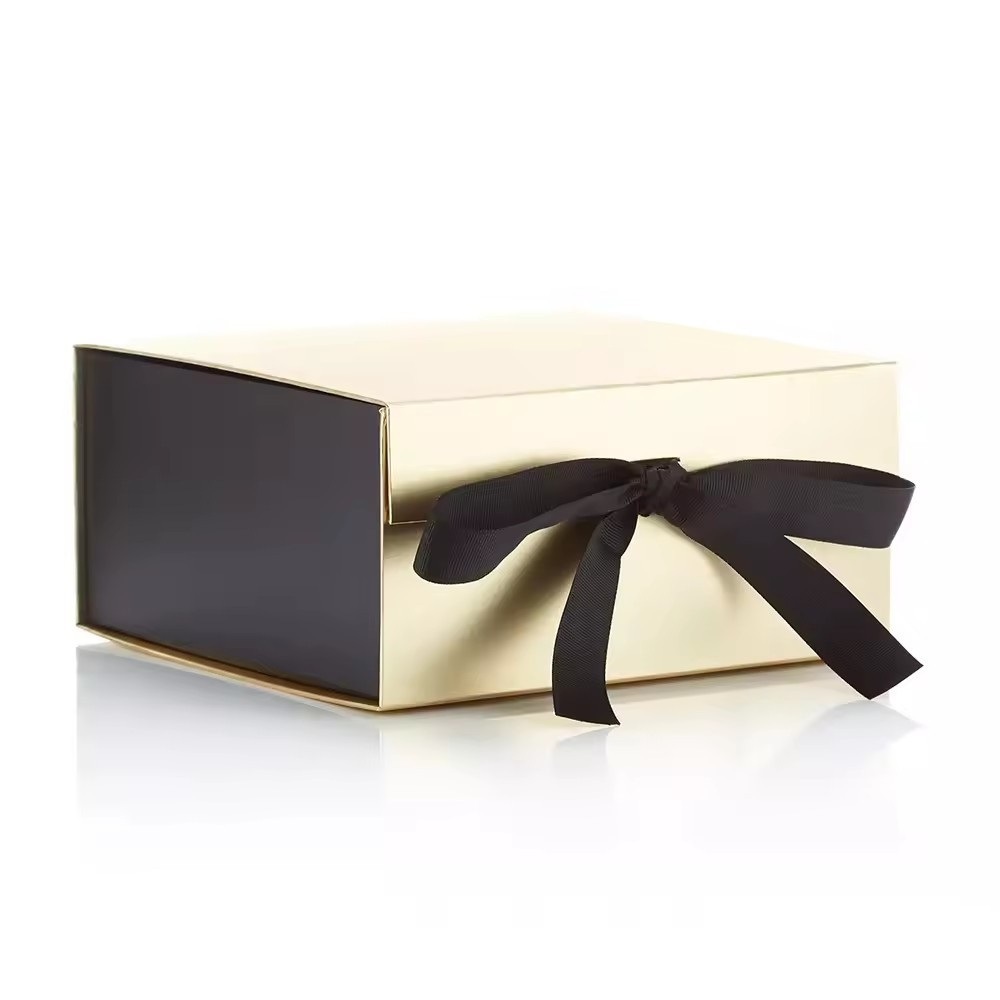 Exquisite Metallic Gold Packaging Magnetic Folding Rigid Paper Hamper Gift Boxes With Ribbon Closure