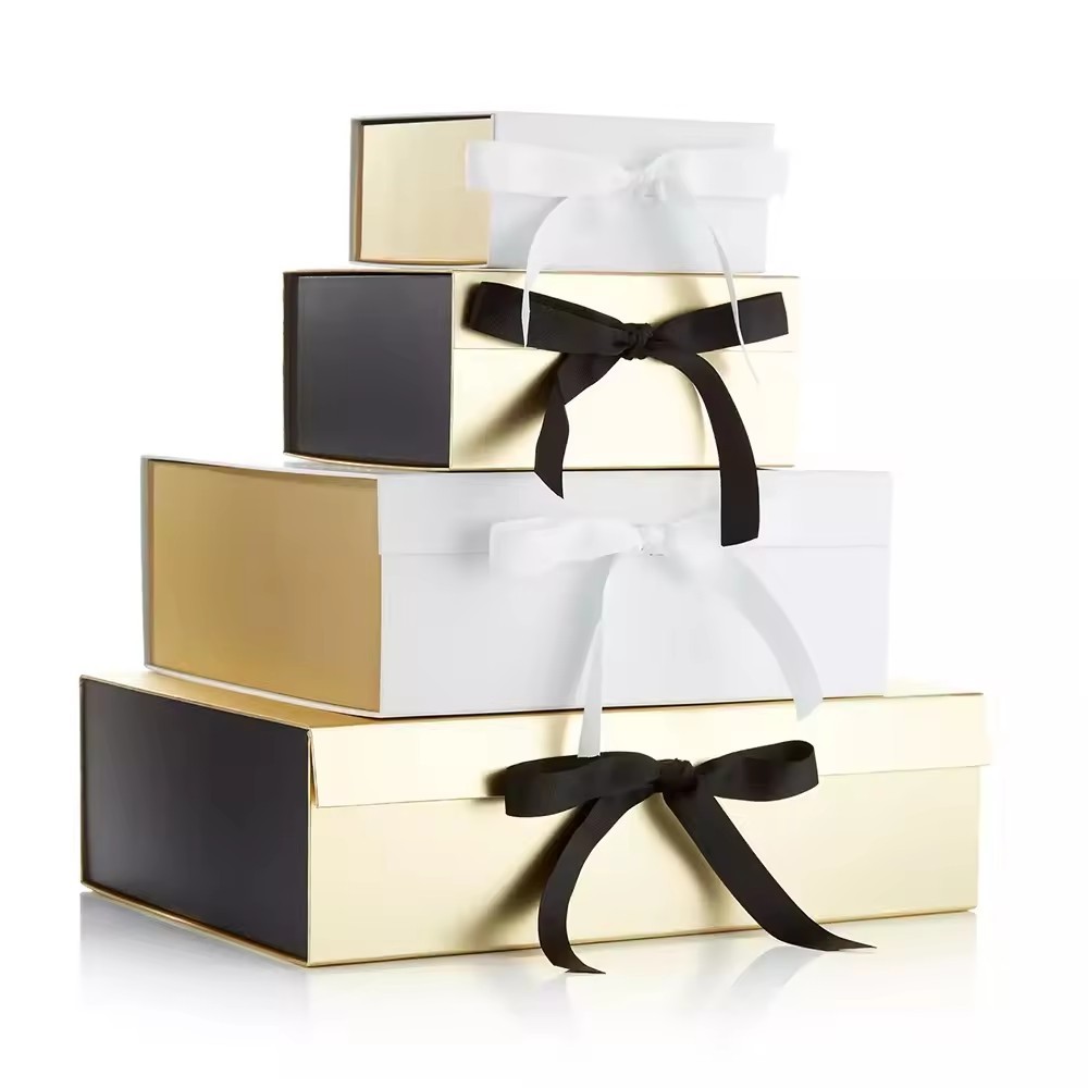 Exquisite Metallic Gold Packaging Magnetic Folding Rigid Paper Hamper Gift Boxes With Ribbon Closure