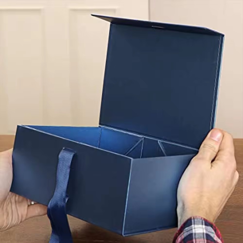 Magnetic Folding Luxury Navy Cardboard Packaging Ribbon Hamper Gift Box