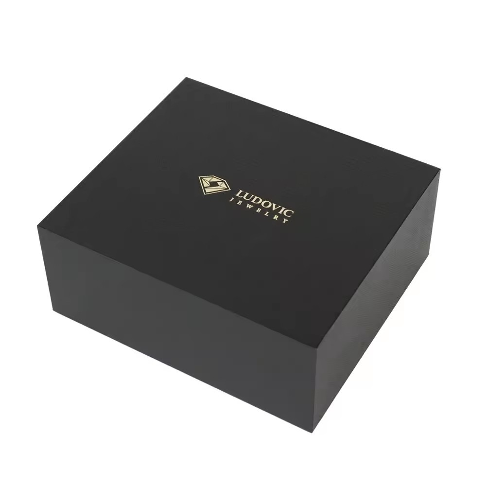 Cardboard Packaging Black Gift Box Removable Lid and Base 2 Pieces Box with EVA Insert